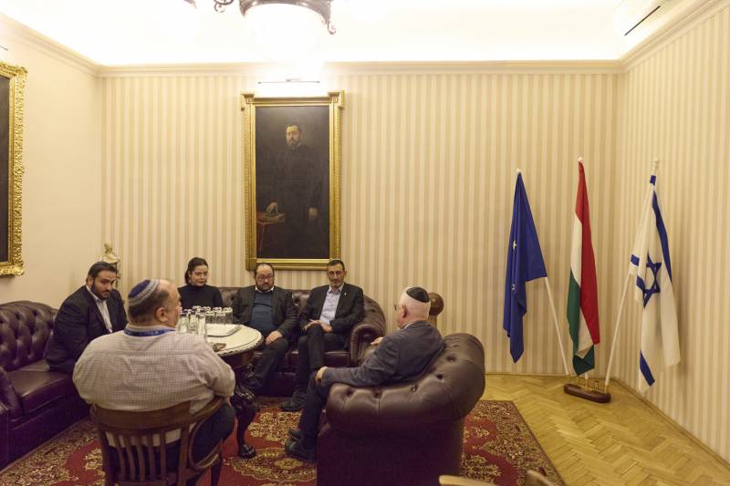 4096-2732-max (2).jpg